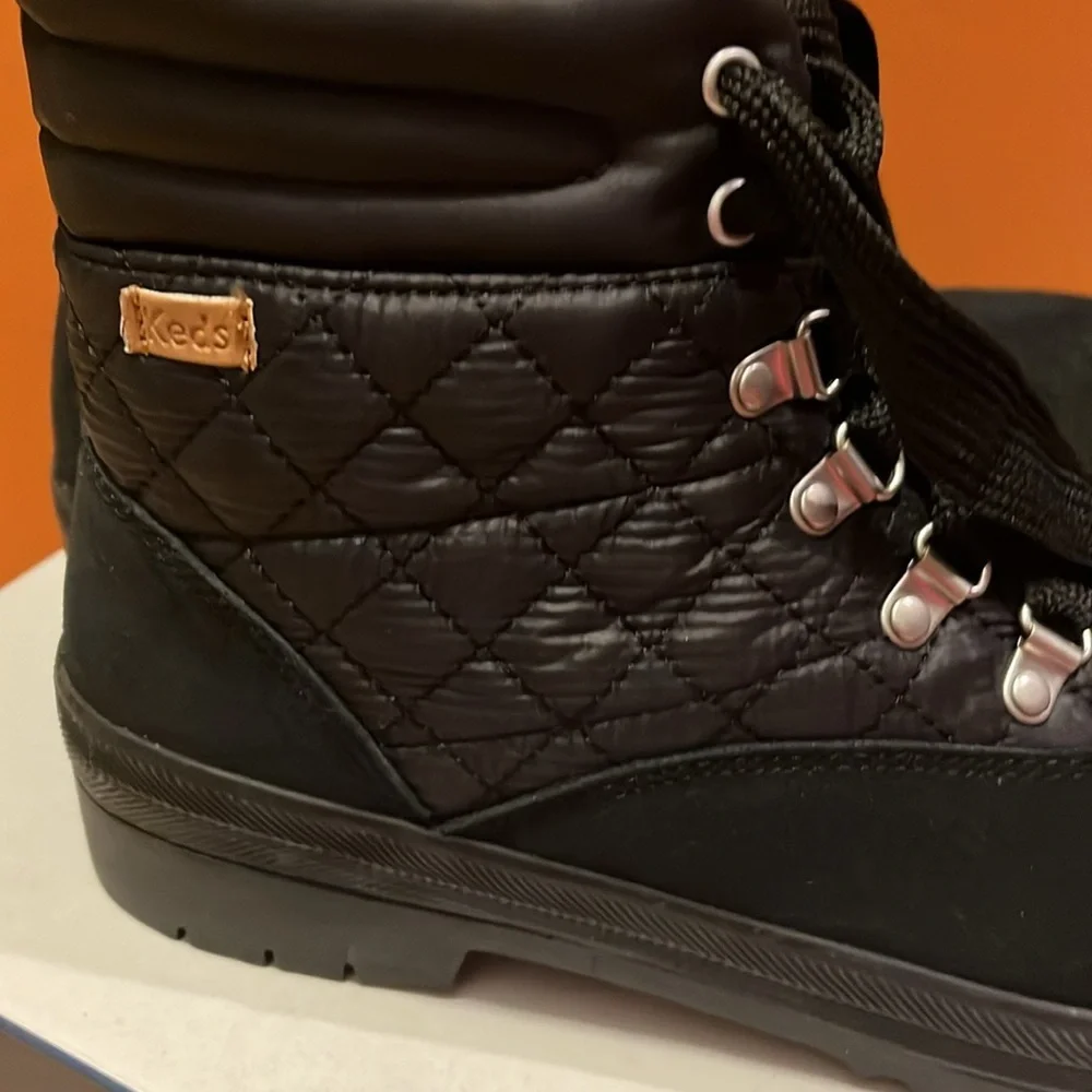 Keds NEW IN BOX black boots waterproof women’s‎ 9